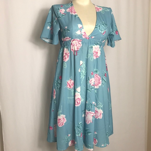 🌻 3/25 🌻 Lowcut Maternity Boho Floral Dress NWOT - Picture 2 of 6